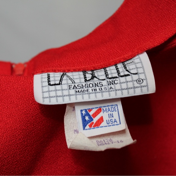 Fancy red 80s dress with gold details zip up back brand LA belle tagged a size 9 - Picture 5 of 5